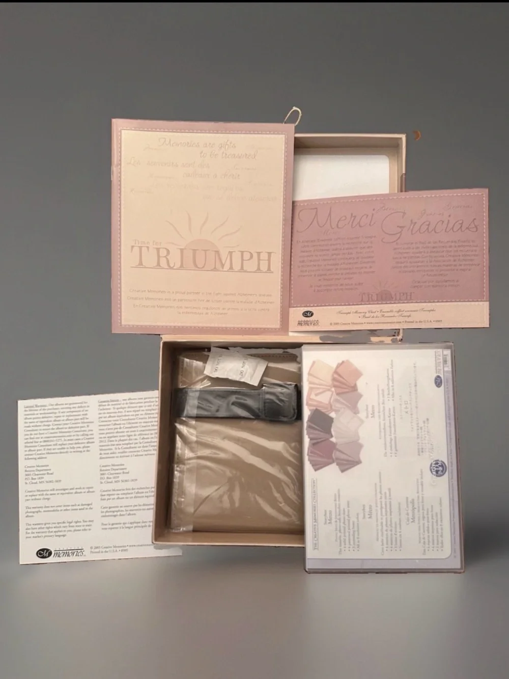 NEW Creative Memories Triumph Memory Chest Scrapbook Album Retired